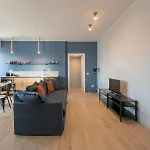 New Two-Room Apartment A Stone\'S Throw From The M3 Metro