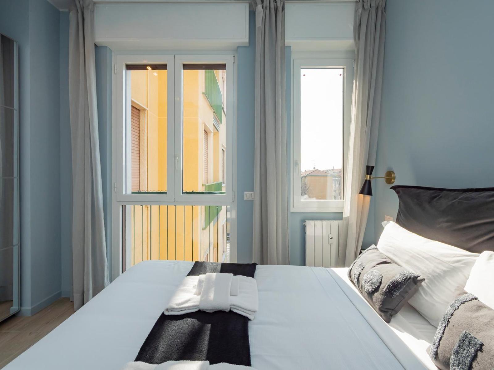 New Two-room A Stone's Throw From The M3 Metro