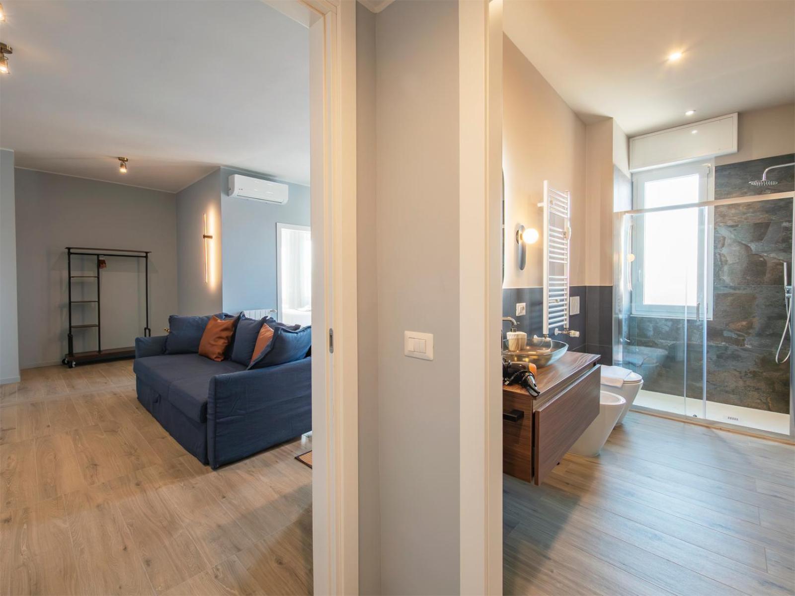 New Two-room A Stone's Throw From The M3 Metro *